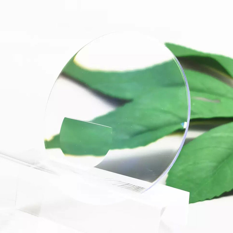 Dwuogniskowa soczewka płaska 1.499