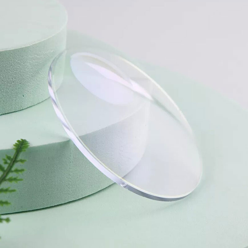 Okrągły obiektyw dwuogniskowy 1.499