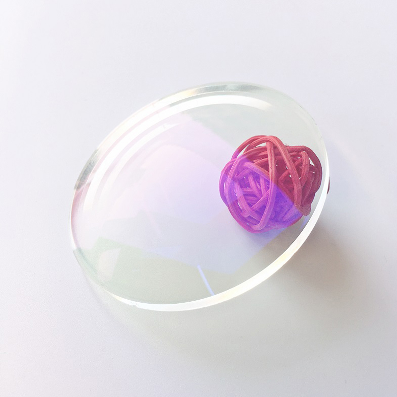 Obiektyw PC z niebieskim blokiem 1,59