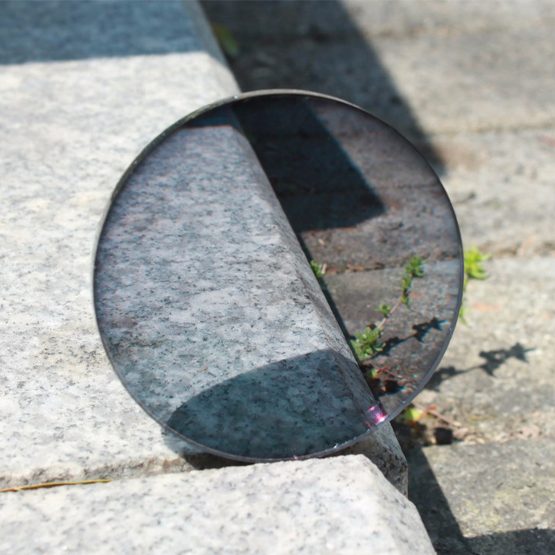 Soczewka fotochromowa z niebieskim blokiem 1,60 HMC/SHMC