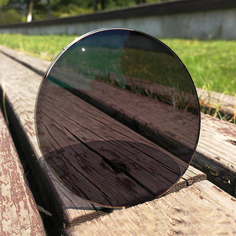 Dwuogniskowa fotochromowa soczewka płaska 1,56 HMC/SHMC