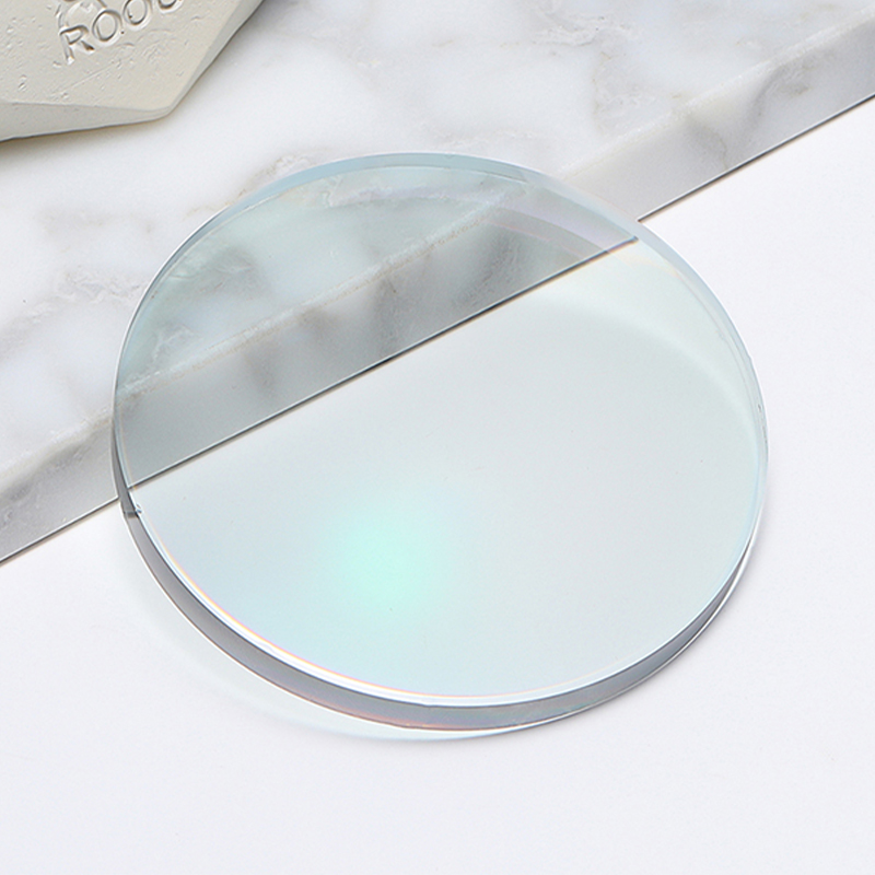 Soczewka fotochromowa z niebieskim blokiem 1,67 HMC/SHMC