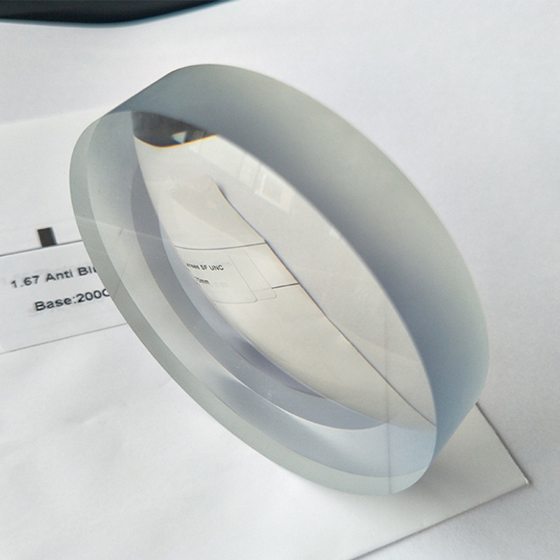 Półwykończona soczewka jednoogniskowa 1,67 z niebieskim blokiem