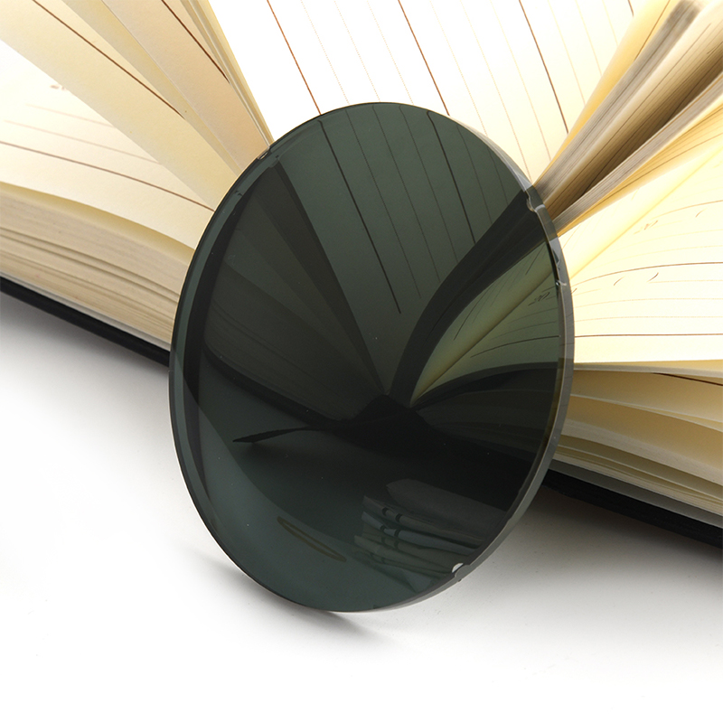 Soczewki polaryzacyjne 1.499